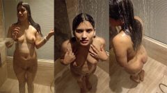 Desi Cute Bhabhi in Shower n Sucking Cock