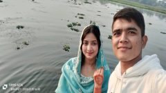 Beautiful Cheater Wife Showing Fingering